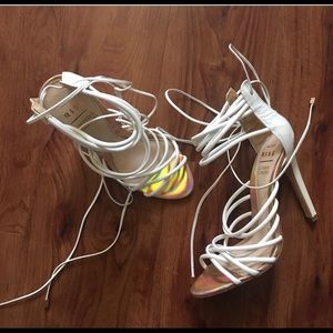 ALDO • MISHA NONOO • White Leather Sandals •